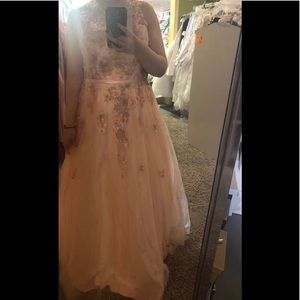 Prom/wedding dress